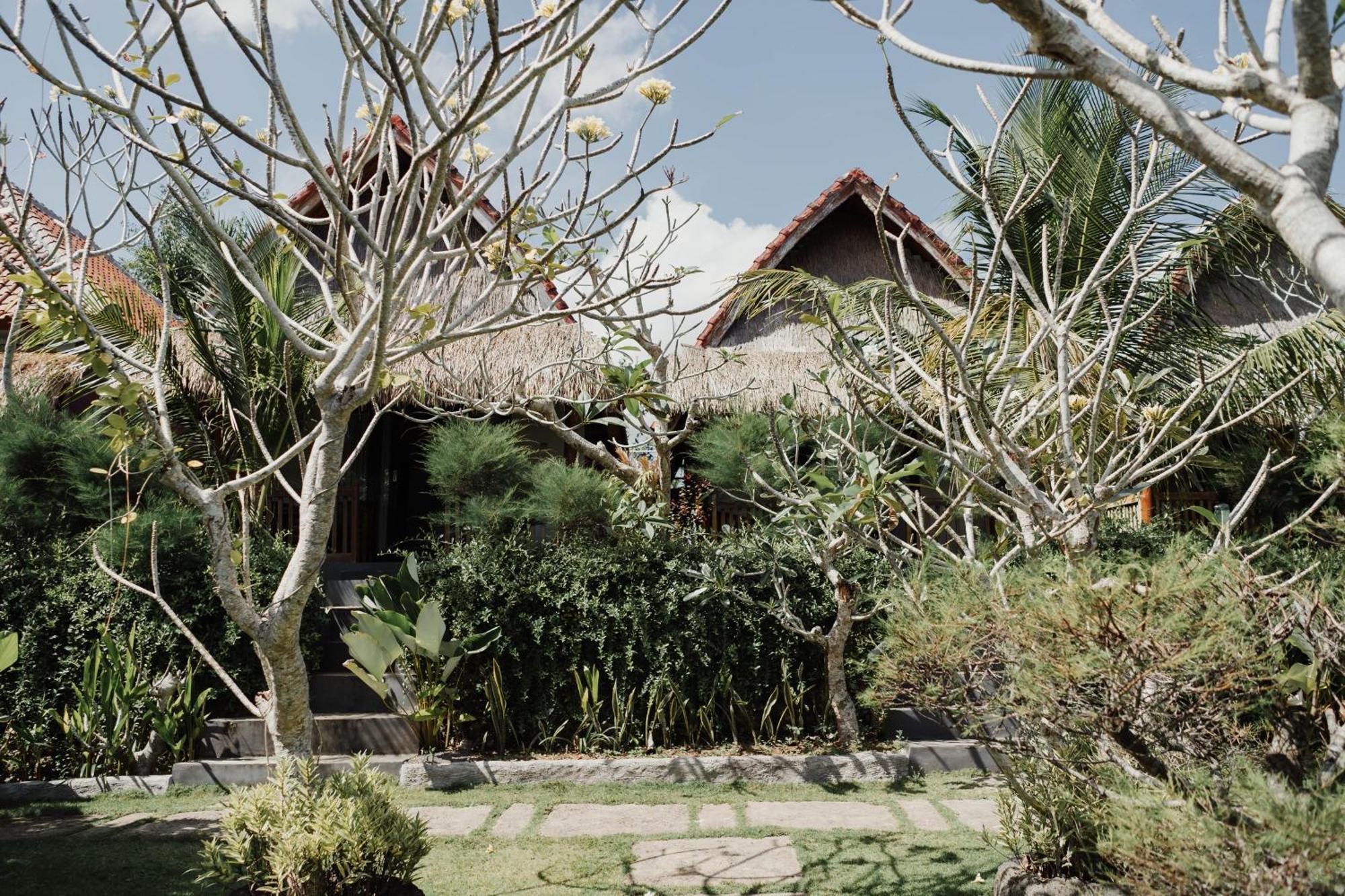 Temeling Jungle Inn Batumadeg Екстериор снимка