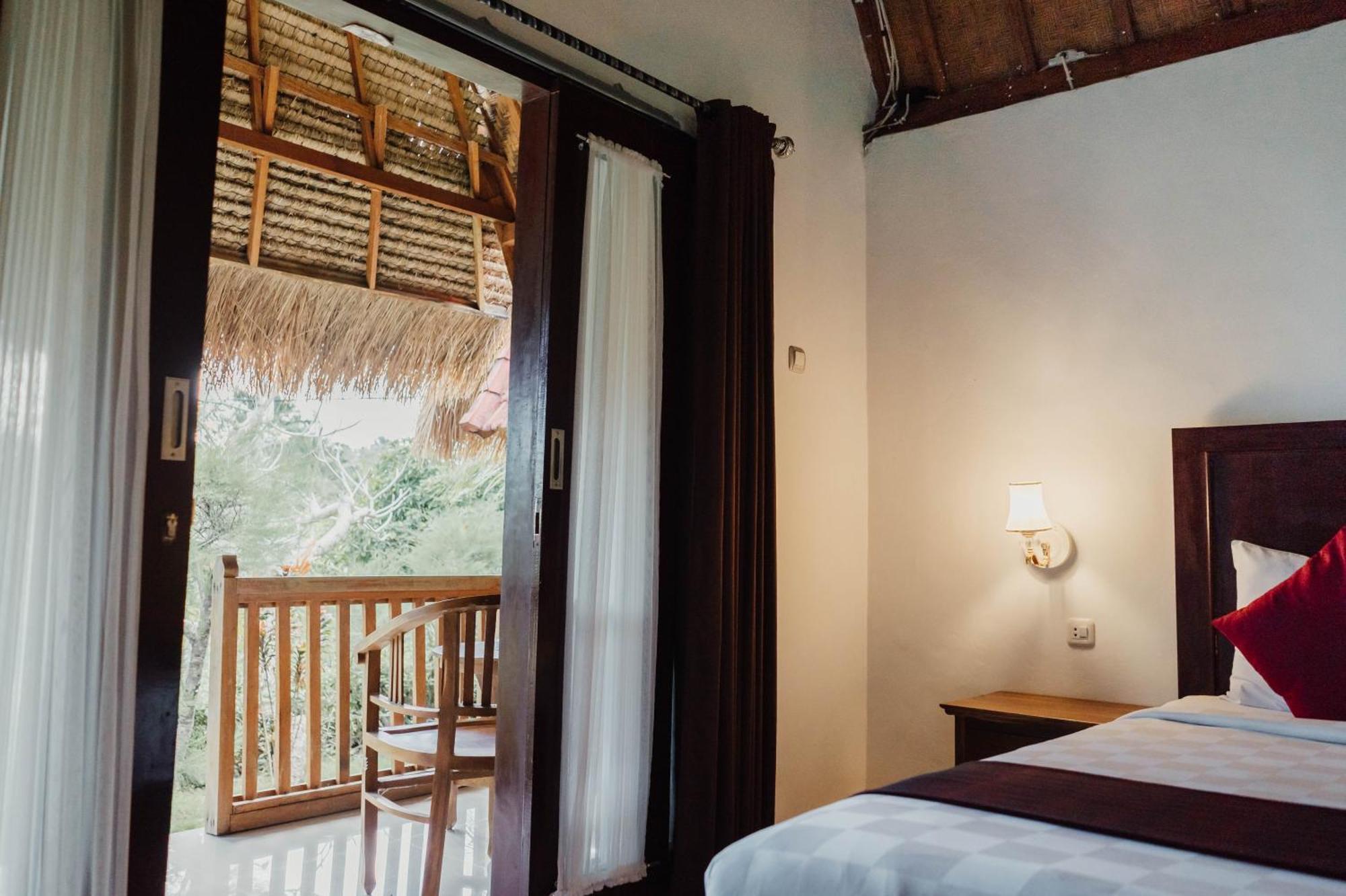 Temeling Jungle Inn Batumadeg Екстериор снимка